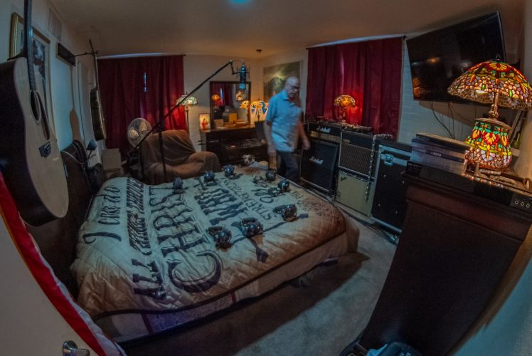 Home-Studio-001 Title